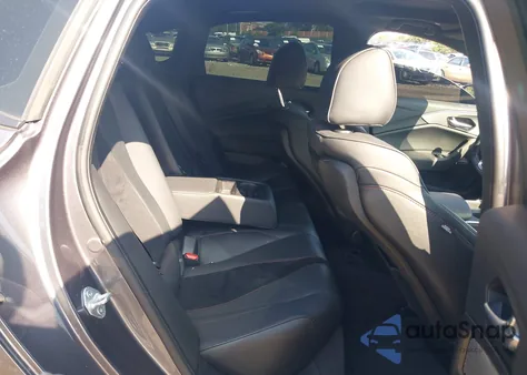 2021 Acura Tlx A-Spec Package z USA, uszkodzony, nr VIN 19UUB5F53MA007635